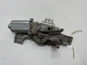 Gebruikte Motor Ruitenwisser achter Suzuki Alto (RF410) 1.1 16V Prijs € 9,99 Margeregeling aangeboden door F. van den Mosselaar autodemontage