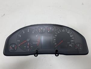 Gebruikte Kilometerteller KM Audi A4 (B5) 1.8 20V Prijs € 35,00 Margeregeling aangeboden door F. van den Mosselaar autodemontage