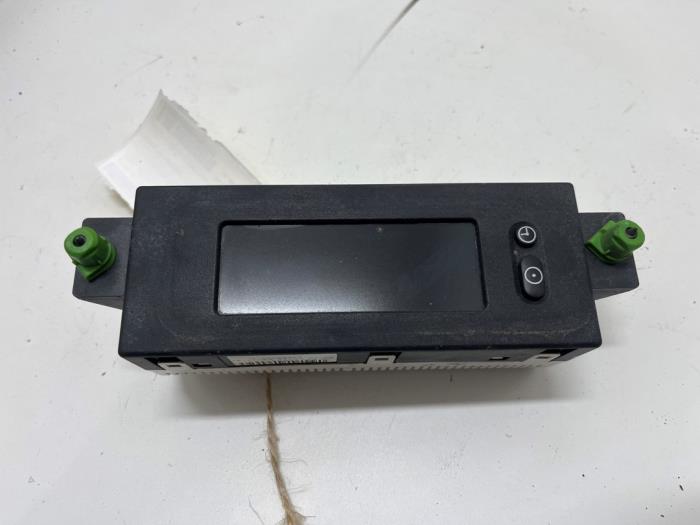 Gebruikte Display Interieur Opel Astra G Caravan (F35) 1.6 GL,Club,Sport,CDX Prijs € 10,00 Margeregeling aangeboden door F. van den Mosselaar autodemontage