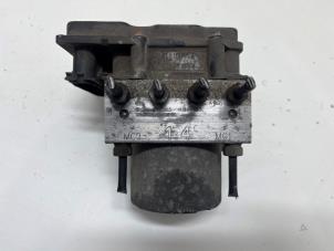 Gebruikte ABS Pomp Fiat Punto II (188) 1.4 16V Prijs € 25,00 Margeregeling aangeboden door F. van den Mosselaar autodemontage