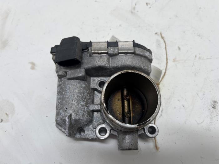 Gebruikte Gasklephuis Fiat Punto II (188) 1.2 16V Prijs € 17,50 Margeregeling aangeboden door F. van den Mosselaar autodemontage