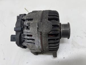 Gebruikte Dynamo Volkswagen Golf V (1K1) 1.6 FSI 16V Prijs € 35,00 Margeregeling aangeboden door F. van den Mosselaar autodemontage