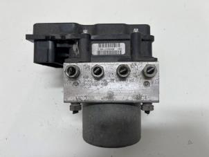 Gebruikte ABS Pomp Peugeot 308 (4A/C) 1.6 VTI 16V Prijs € 30,00 Margeregeling aangeboden door F. van den Mosselaar autodemontage