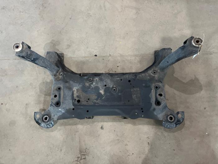 Gebruikte Subframe Ford Transit Connect (PJ2) 1.5 TDCi Prijs € 70,00 Margeregeling aangeboden door F. van den Mosselaar autodemontage