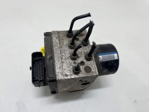 Gebruikte ABS Pomp Volkswagen Passat Variant (3C5) 1.6 Prijs € 32,50 Margeregeling aangeboden door F. van den Mosselaar autodemontage