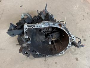 Gebruikte Versnellingsbak Peugeot Partner (GC/GF/GG/GJ/GK) 1.6 HDI 75 16V Prijs € 200,00 Margeregeling aangeboden door F. van den Mosselaar autodemontage