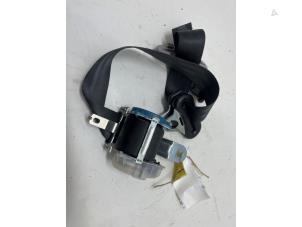 Gebruikte Veiligheidsgordel links-achter Hyundai i30 (FD) 1.6 CVVT 16V Prijs € 15,00 Margeregeling aangeboden door F. van den Mosselaar autodemontage