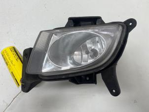 Gebruikte Mistlamp links-voor Hyundai i30 (FD) 1.6 CVVT 16V Prijs € 15,00 Margeregeling aangeboden door F. van den Mosselaar autodemontage