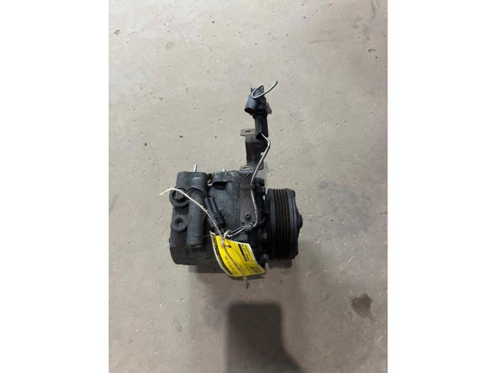 Gebruikte Aircopomp Mitsubishi Space Star (DG) 1.3 16V Prijs € 50,00 Margeregeling aangeboden door F. van den Mosselaar autodemontage