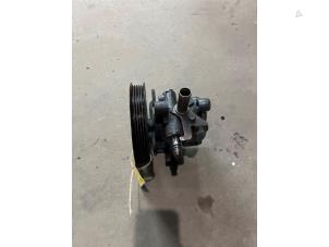 Gebruikte Pomp Servo Mitsubishi Space Star (DG) 1.3 16V Prijs € 25,00 Margeregeling aangeboden door F. van den Mosselaar autodemontage