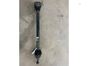 Gebruikte Aandrijfas rechts-voor Volkswagen Eos (1F7/F8) 1.4 TSI 16V BlueMotion Prijs € 50,00 Margeregeling aangeboden door F. van den Mosselaar autodemontage
