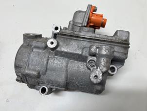 Gebruikte Aircopomp Renault Kangoo Express (FW) ZE Prijs € 350,00 Margeregeling aangeboden door F. van den Mosselaar autodemontage