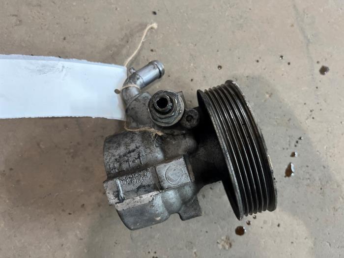 Gebruikte Pomp Servo Opel Combo 1.3 CDTI 16V ecoFlex Prijs € 35,00 Margeregeling aangeboden door F. van den Mosselaar autodemontage