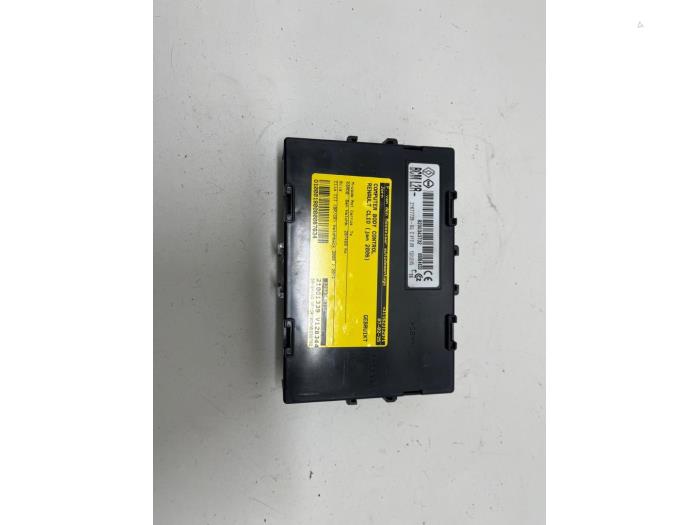 Gebruikte Module Bodycontrol Renault Clio III (BR/CR) 1.6 16V Prijs € 25,00 Margeregeling aangeboden door F. van den Mosselaar autodemontage