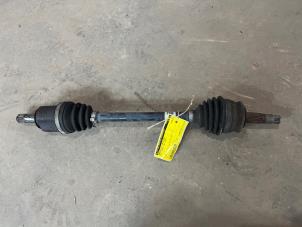 Gebruikte Homokineetas links-voor Opel Corsa D 1.2 16V Prijs € 45,00 Margeregeling aangeboden door F. van den Mosselaar autodemontage