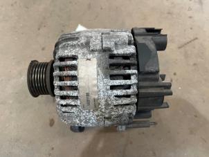 Gebruikte Dynamo Volkswagen Golf V (1K1) 1.4 16V Prijs € 35,00 Margeregeling aangeboden door F. van den Mosselaar autodemontage