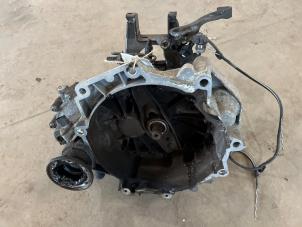 Gebruikte Versnellingsbak Volkswagen Polo IV (9N1/2/3) 1.4 16V Prijs € 125,00 Margeregeling aangeboden door F. van den Mosselaar autodemontage