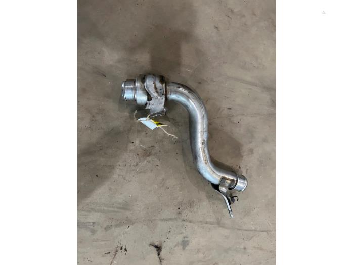 Gebruikte Intercooler Buis Opel Vivaro 1.6 CDTi BiTurbo 125 Prijs € 35,00 Margeregeling aangeboden door F. van den Mosselaar autodemontage