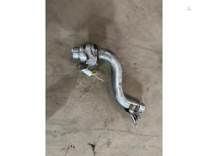 Gebruikte Intercooler Buis Opel Vivaro 1.6 CDTi BiTurbo 125 Prijs € 35,00 Margeregeling aangeboden door F. van den Mosselaar autodemontage