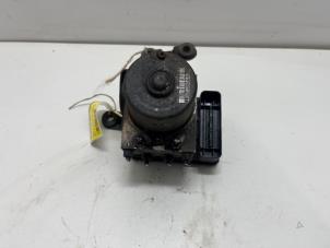 Gebruikte ABS Pomp Volkswagen Golf IV Variant (1J5) 1.6 16V Prijs € 15,00 Margeregeling aangeboden door F. van den Mosselaar autodemontage