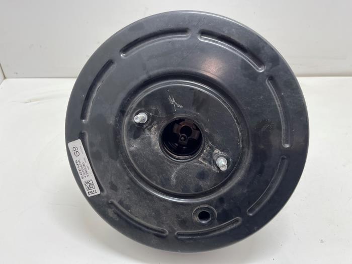 Gebruikte Rembol Opel Vivaro 1.6 CDTi BiTurbo 125 Prijs € 50,00 Margeregeling aangeboden door F. van den Mosselaar autodemontage
