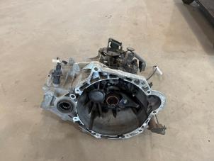 Gebruikte Versnellingsbak Kia Pro cee'd (EDB3) 1.4 CVVT 16V Prijs € 225,00 Margeregeling aangeboden door F. van den Mosselaar autodemontage