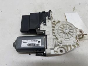 Gebruikte Portierruitmotor Seat Altea (5P1) 1.9 TDI Prijs € 14,99 Margeregeling aangeboden door F. van den Mosselaar autodemontage