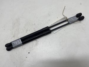 Gebruikte Set Gasdempers Achterklep Seat Altea (5P1) 1.9 TDI Prijs € 20,00 Margeregeling aangeboden door F. van den Mosselaar autodemontage