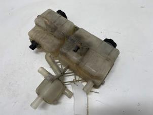 Gebruikte Expansievat Opel Ampera 1.4 16V Prijs € 25,00 Margeregeling aangeboden door F. van den Mosselaar autodemontage