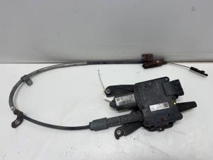 Gebruikte Handrem motor Opel Ampera 1.4 16V Prijs € 75,00 Margeregeling aangeboden door F. van den Mosselaar autodemontage