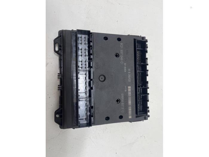 Computer Body Control van een Seat Ibiza III (6L1) 1.4 16V 75 2002