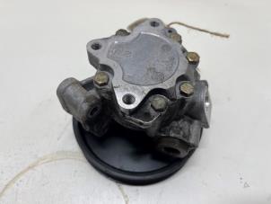Gebruikte Pomp Servo Mercedes C (W203) 1.8 C-180K 16V Prijs € 35,00 Margeregeling aangeboden door F. van den Mosselaar autodemontage