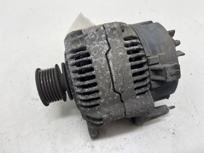 Gebruikte Dynamo Seat Arosa (6H1) 1.0i Prijs € 35,00 Margeregeling aangeboden door F. van den Mosselaar autodemontage