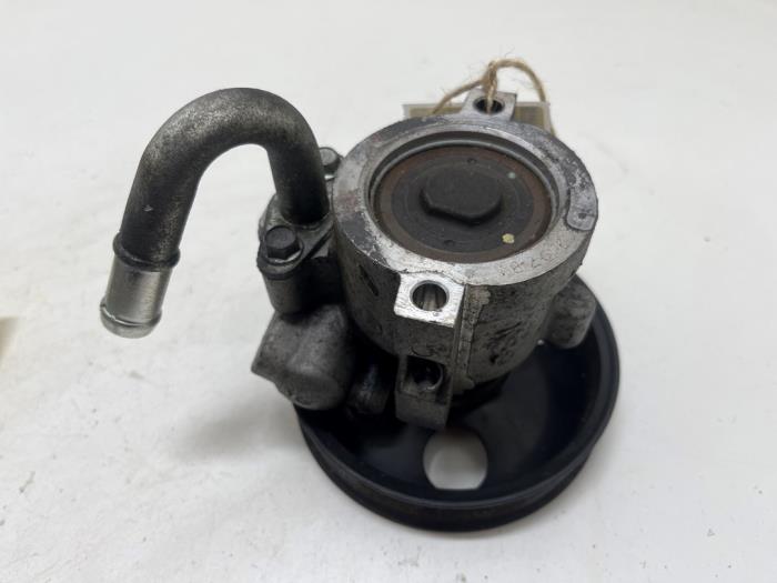 Gebruikte Servopomp Chevrolet Kalos (SF48) 1.4 16V Prijs € 15,00 Margeregeling aangeboden door F. van den Mosselaar autodemontage