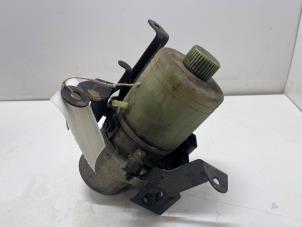 Gebruikte Servopomp Volkswagen Polo IV (9N1/2/3) 1.4 16V Prijs € 100,00 Margeregeling aangeboden door F. van den Mosselaar autodemontage
