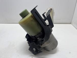 Gebruikte Servopomp Volkswagen Polo IV (9N1/2/3) 1.2 12V Prijs € 100,00 Margeregeling aangeboden door F. van den Mosselaar autodemontage