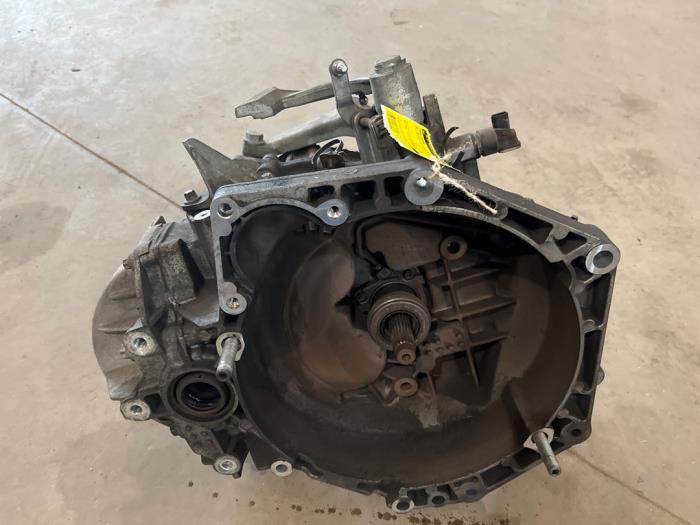Gebruikte Versnellingsbak Opel Insignia Sports Tourer 2.0 CDTI 16V 130 ecoFLEX Prijs € 200,00 Margeregeling aangeboden door F. van den Mosselaar autodemontage