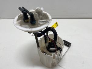 Gebruikte Tank element Pomp Opel Insignia Sports Tourer 2.0 CDTI 16V 130 ecoFLEX Prijs € 30,00 Margeregeling aangeboden door F. van den Mosselaar autodemontage