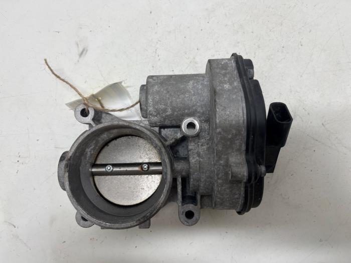 Gebruikte Gasklephuis Ford Focus C-Max 1.8 16V Prijs € 35,00 Margeregeling aangeboden door F. van den Mosselaar autodemontage