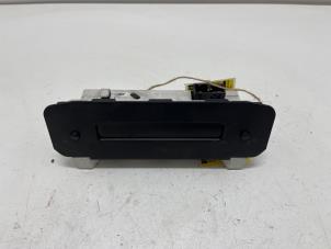 Gebruikte Display Interieur Peugeot 206 (2A/C/H/J/S) 1.4 HDi Prijs € 10,00 Margeregeling aangeboden door F. van den Mosselaar autodemontage