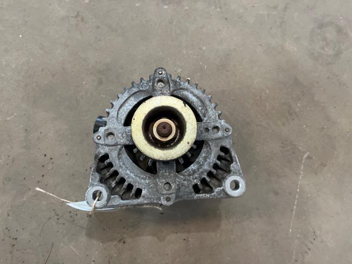 Gebruikte Dynamo Peugeot 206 (2A/C/H/J/S) 1.4 HDi Prijs € 35,00 Margeregeling aangeboden door F. van den Mosselaar autodemontage