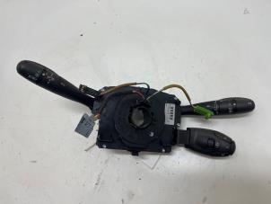 Gebruikte Combischakelaar Stuurkolom Peugeot 207/207+ (WA/WC/WM) 1.4 16V Prijs € 35,00 Margeregeling aangeboden door F. van den Mosselaar autodemontage