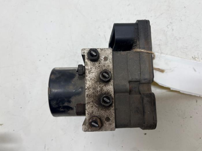 Gebruikte ABS Pomp Peugeot 207/207+ (WA/WC/WM) 1.6 HDi 16V Prijs € 30,00 Margeregeling aangeboden door F. van den Mosselaar autodemontage