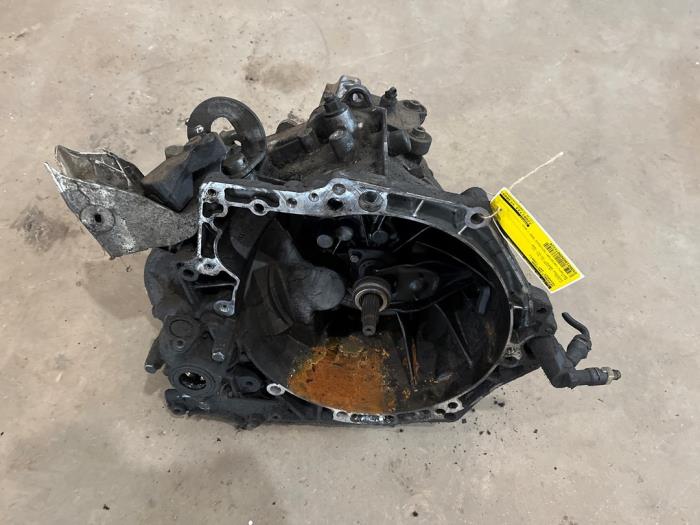Gebruikte Versnellingsbak Peugeot 207/207+ (WA/WC/WM) 1.6 HDi 16V Prijs € 150,00 Margeregeling aangeboden door F. van den Mosselaar autodemontage