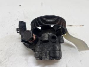 Gebruikte Pomp Servo Hyundai Santa Fe II (CM) 2.2 CRDi 16V 4x2 Prijs € 25,00 Margeregeling aangeboden door F. van den Mosselaar autodemontage