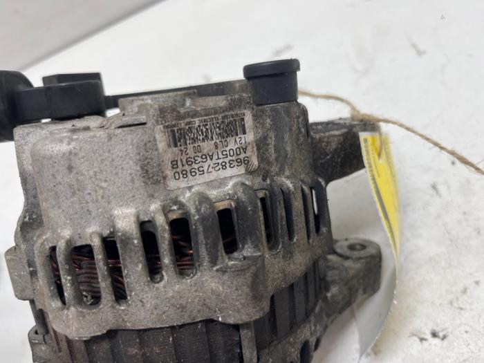 Dynamo van een Peugeot 206 (2A/C/H/J/S) 1.4 XR,XS,XT,Gentry 2000