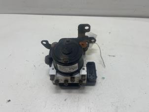 Gebruikte ABS Pomp Kia Cerato 1.6 16V Prijs € 30,00 Margeregeling aangeboden door F. van den Mosselaar autodemontage