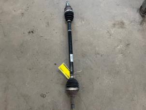 Gebruikte Aandrijfas rechts-voor Seat Mii 1.0 12V Prijs € 35,00 Margeregeling aangeboden door F. van den Mosselaar autodemontage