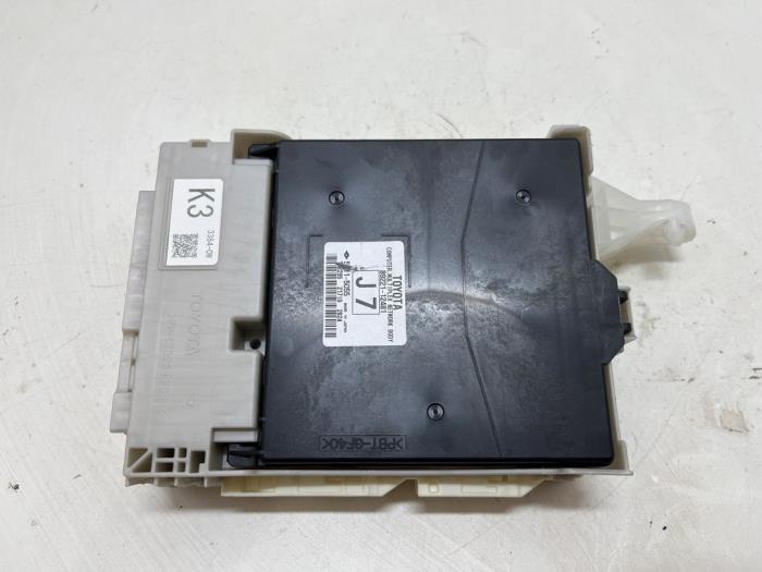 Gebruikte Bodycontrol Module Toyota Auris (E15) 1.8 16V HSD Full Hybrid Prijs € 25,00 Margeregeling aangeboden door F. van den Mosselaar autodemontage