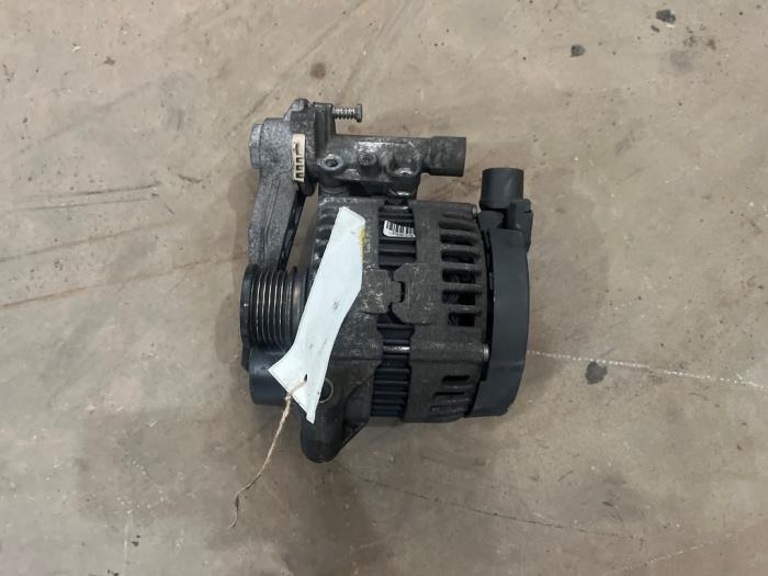 Gebruikte Dynamo Mini Clubman (R55) 1.6 16V Cooper S Prijs € 50,00 Margeregeling aangeboden door F. van den Mosselaar autodemontage